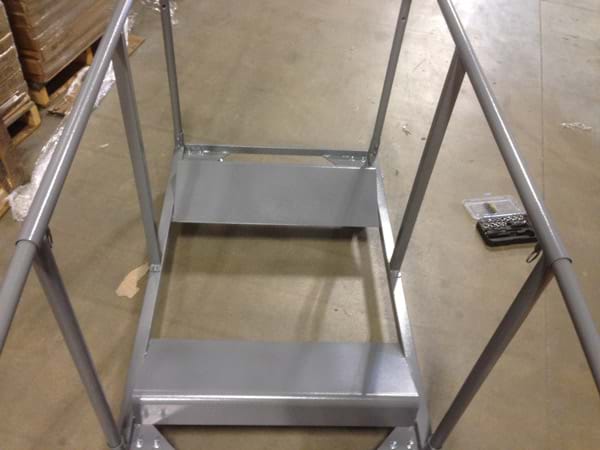 Round Table Cart Attaching Handle